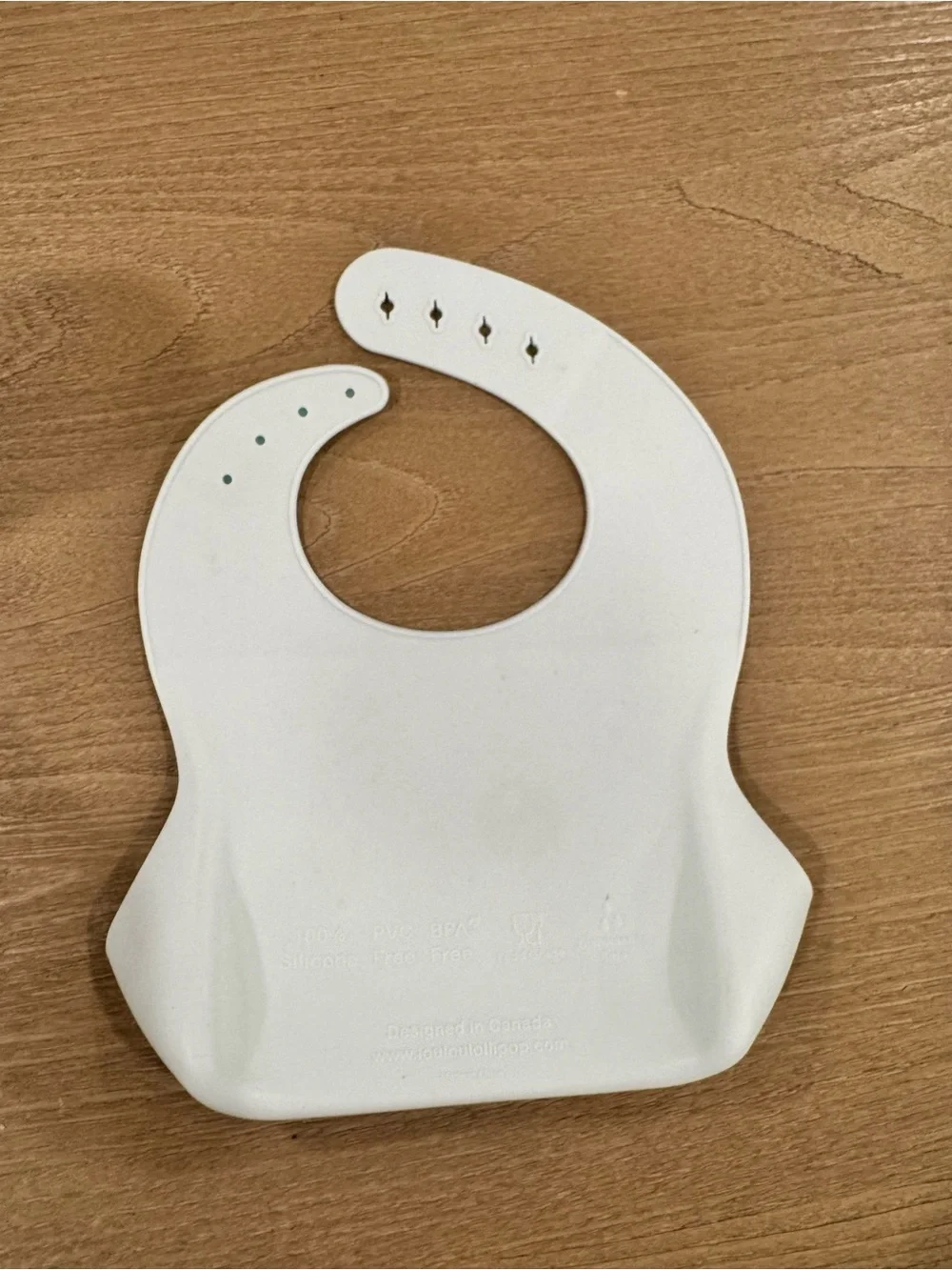 LouLou Lollipop // Ramen Silicone Baby Bib